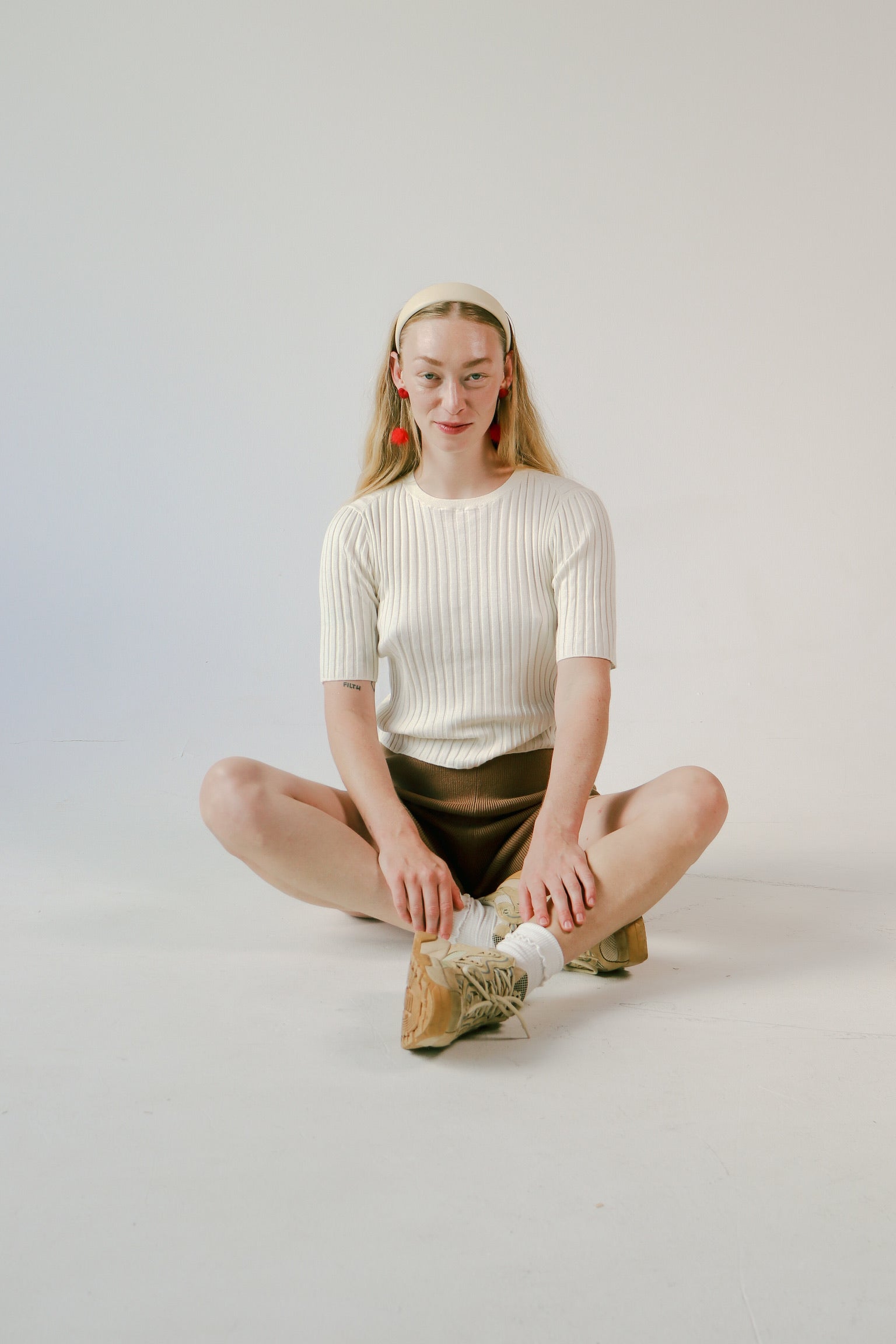 mid-sleeves ribbed top