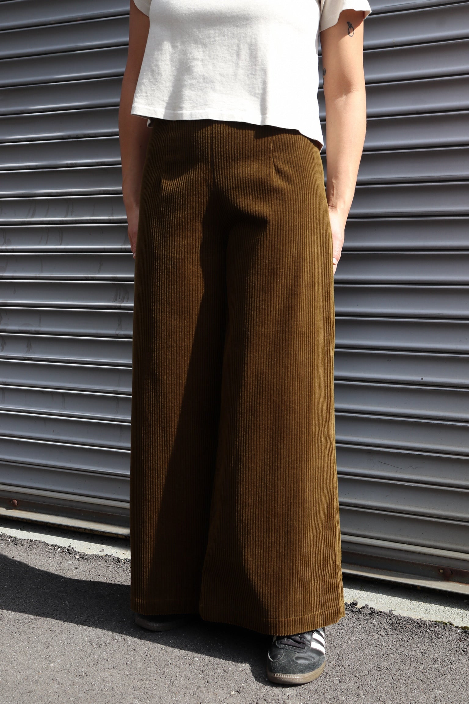 classic wide-legged trouser